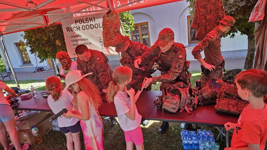 33dda778-1c76-40dd-b786-8cc95d14ffa8