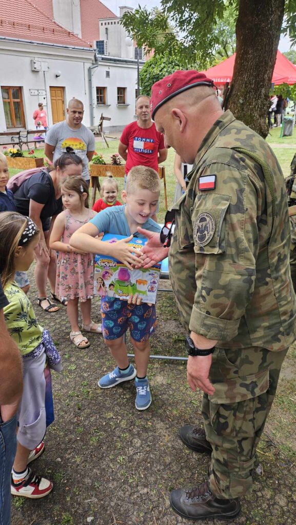 5f262ef1-2327-4753-90e2-a6f7e73d6202